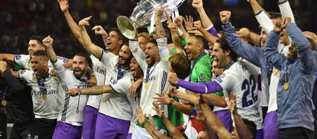 El Real Madrid es el primer equipo que obtiene 2 Champions seguidas. dailymail.co.uk El Real Madrid es el primer equipo que obtiene 2 Champions seguidas. dailymail.co.uk