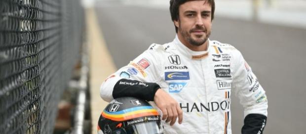 Fernando Alonso, elegido rookie del año en las 500 Millas de ... - topgear.es Fernando Alonso, elegido rookie del año en las 500 Millas de ... - topgear.es