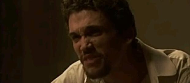 Il Segreto: Elias Spietato, ecco cosa farà a Camila prima di lasciare il paese Il Segreto: Elias Spietato, ecco cosa farà a Camila prima di lasciare il paese