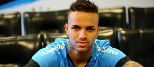 Luan é um dos destaques no futebol brasileiro (Foto: Zero Hora) Luan é um dos destaques no futebol brasileiro (Foto: Zero Hora)