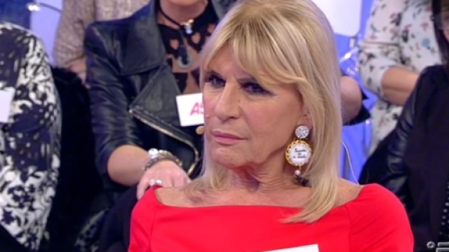 Colpo di scena a Uomini e Donne: la decisione di Gemma Galgani ... - novella2000.it