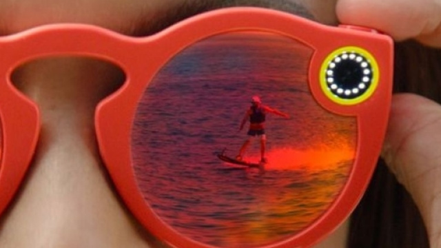 Snapchat lancia Spectacles: l'occhiale che ti fa registrare e ... - ilmessaggero.it
