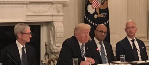 President Trump with Tim Cook and Jeff Bezos at White House meeting -Twitter/@MarkSimoneNY