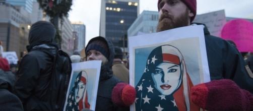 Protesters in Minneapolis against Trump's Muslim ban / Image by Fibonacci Blue via Flickr:https://flic.kr/p/REN4k1 | CC BY 2.0