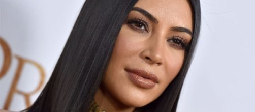 Kim Kardashian reacts to Blackface controversy after sharing KKW Beauty ad on social media. (via Blasting News library)
