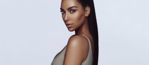 Kim Kardashian Reveals First Makeup Product - Twitter