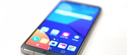 The LG G6 has a huge screen, glass back and waterproof design - image source BN library