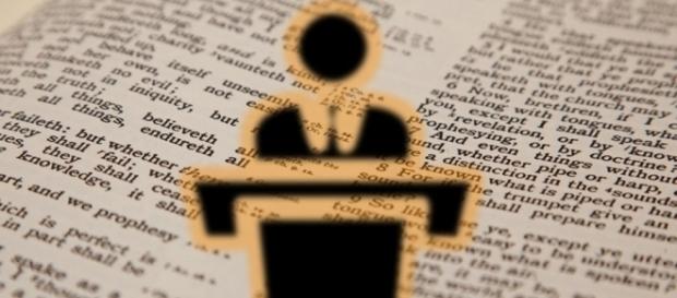 Adentrándonos en el mundillo académico, ¿Qué es una ponencia? Adentrándonos en el mundillo académico, ¿Qué es una ponencia?