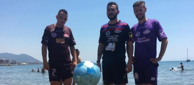 E' partita la caccia alla coppa del Torneo di Santa Teresa Beach Soccer E' partita la caccia alla coppa del Torneo di Santa Teresa Beach Soccer