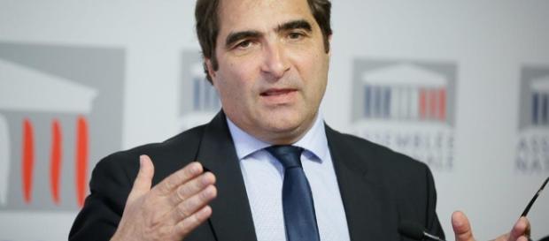 Jacob, Président du groupe LR, est desespéré par l'arrivée des Constructifs au Palais Bourbon Jacob, Président du groupe LR, est desespéré par l'arrivée des Constructifs au Palais Bourbon