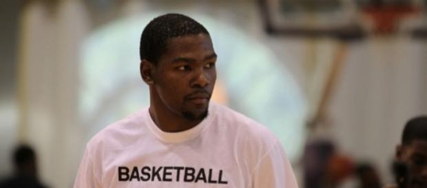Kevin Durant will sign another contract with GSW - Flickr/GAMEFACE-PHOTOS Kevin Durant will sign another contract with GSW - Flickr/GAMEFACE-PHOTOS