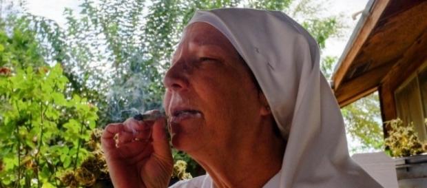 Saibam quem são as 'freiras' maconheiras e feministas Saibam quem são as 'freiras' maconheiras e feministas