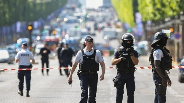 L'auteur de &laquo;&nbsp;l'attentat rat&eacute;&nbsp;&raquo; des Champs-&Eacute;lys&eacute;es est mort
