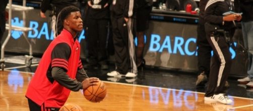 Jimmy Butler making shots before the game. (Flickr)