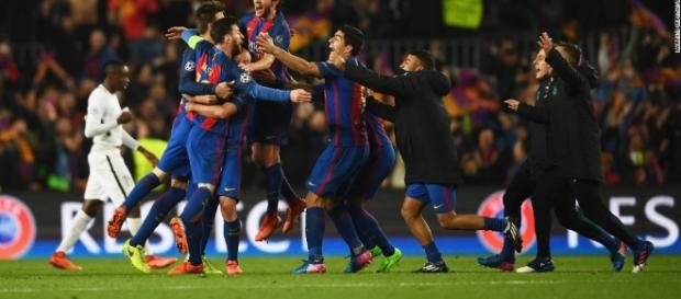 Jogadores do Barcelona comemoram vitória Jogadores do Barcelona comemoram vitória