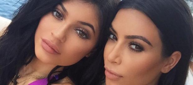 Kim Kardashian and Kylie Jenner - instagram.com Kim Kardashian and Kylie Jenner - instagram.com
