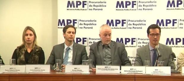 Procuradores da Lava Jato repudiam artigo assinado por advogados de Lula Procuradores da Lava Jato repudiam artigo assinado por advogados de Lula