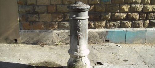 Uno dei tipici Nasoni, le fontanelle romane
