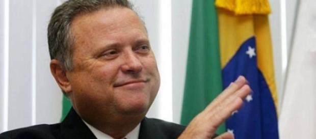Blairo Maggi nega ter colocado cargo à disposição Blairo Maggi nega ter colocado cargo à disposição