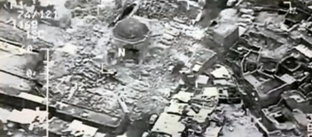 Grand al-Nuri Mosque in Iraq's Mosul 'blown up'. Image credit AlJazeera English Youtube Grand al-Nuri Mosque in Iraq's Mosul 'blown up'. Image credit AlJazeera English Youtube