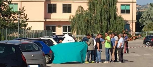 Teramo, dottoressa di 53 anni uccisa fuori dall'ospedale: caccia ... - mediaset.it Teramo, dottoressa di 53 anni uccisa fuori dall'ospedale: caccia ... - mediaset.it