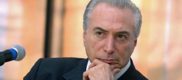 Gafe histórica com presidente do Brasil. ( Foto: Reprodução) Gafe histórica com presidente do Brasil. ( Foto: Reprodução)