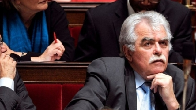 Insoumis et communistes vont faire groupe à part à l'Assemblée