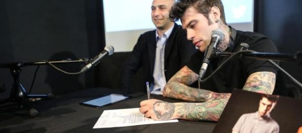 Fedez lascia la Siae e passa a Soundreef: “Sostengo chi fa della ... - lastampa.it Fedez lascia la Siae e passa a Soundreef: “Sostengo chi fa della ... - lastampa.it
