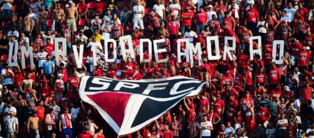 Lista de 10 coisas que você deve fazer, torcedor tricolor Lista de 10 coisas que você deve fazer, torcedor tricolor