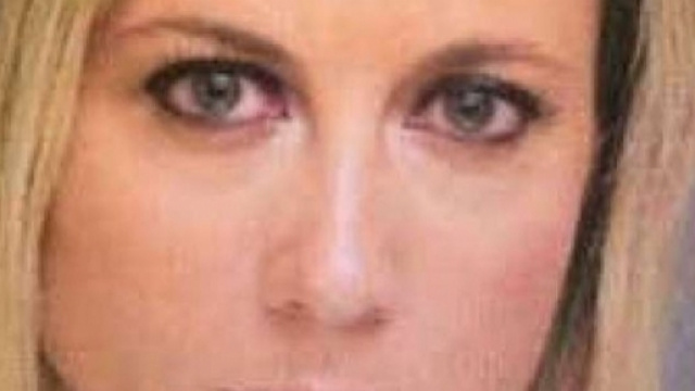 Donna accusata di aver intrattenuto rapporti con uno studente