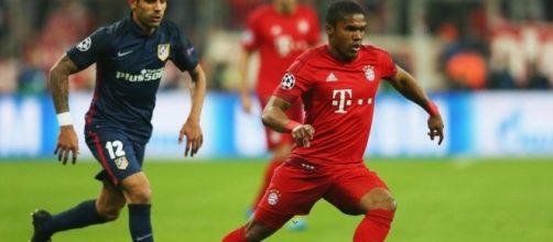 Bayern Munich star Douglas Costa puts Premier League clubs on high ... - thesun.co.uk
