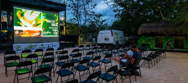 Calle 1 Sur y Diagonal 60 Col. Ejidal Playa del Carmen. Calle 1 Sur y Diagonal 60 Col. Ejidal Playa del Carmen.