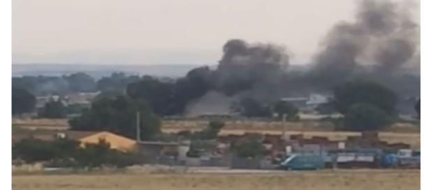 Incendio nei pressi di Foggia . Incendio nei pressi di Foggia .
