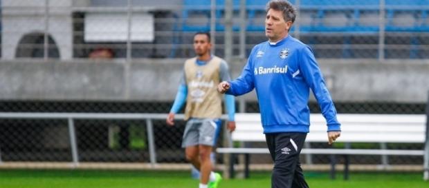 Renato Gaúcho ganha opções no Grêmio Renato Gaúcho ganha opções no Grêmio
