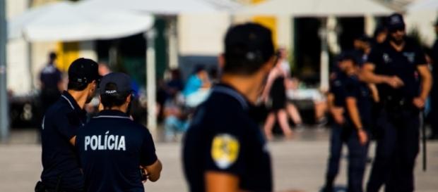 Autoridades portuguesas capturam 3 italianos envolvidos em furtos de relógios valiosos Autoridades portuguesas capturam 3 italianos envolvidos em furtos de relógios valiosos