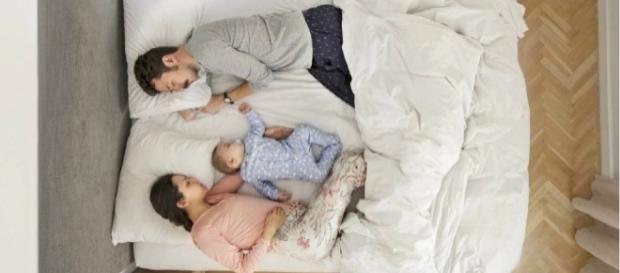 Com a chegada do bebê, muita coisa muda na vida do casal Com a chegada do bebê, muita coisa muda na vida do casal