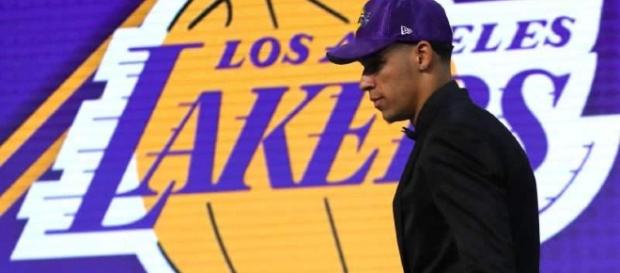 Lonzo Ball to the Lakers (via Flickr - Donq question) Lonzo Ball to the Lakers (via Flickr - Donq question)