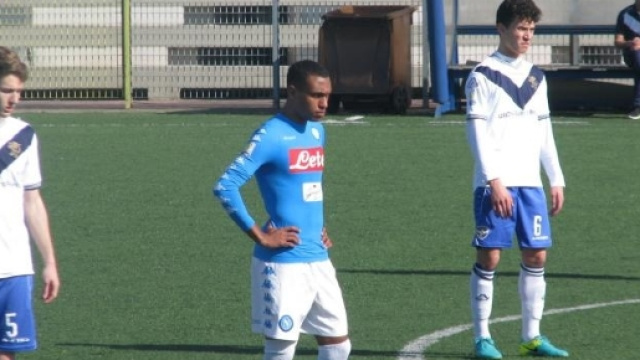 Leandrinho in campo con la maglia del Napoli Primavera -tuttonapoli.net