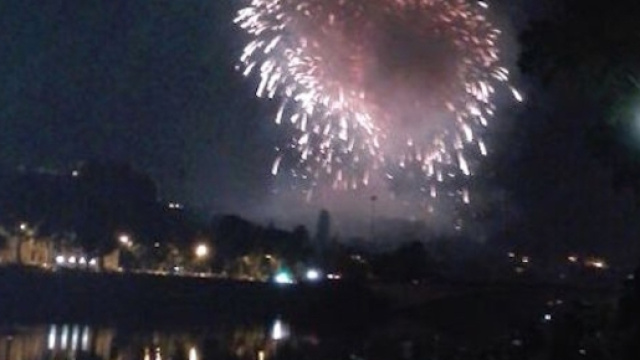 Notte di San Giovanni a Firenze: lo spettacolo dei fuochi d'artificio.