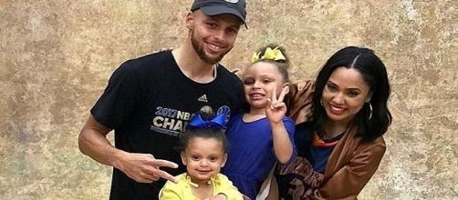 Stephen Curry, his wife Ayeza and daughters Riley and Ryan / Photo via Stephen Curry , Instagram