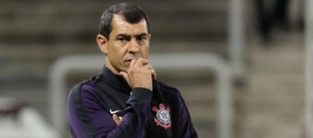 Fábio Carille será obrigado a fazer alterações na sua equipe (Foto: Reprodução/Agência Corinthians) Fábio Carille será obrigado a fazer alterações na sua equipe (Foto: Reprodução/Agência Corinthians)
