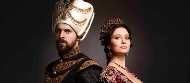 Sułtan Murad IV i jego matka, Sułtanka Valide Kosem (scrn fox.com.fr) Sułtan Murad IV i jego matka, Sułtanka Valide Kosem (scrn fox.com.fr)