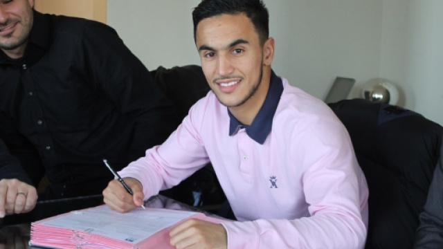 Adam Ounas: the controversial wonderkid on Manchester United's ... - squawka.com