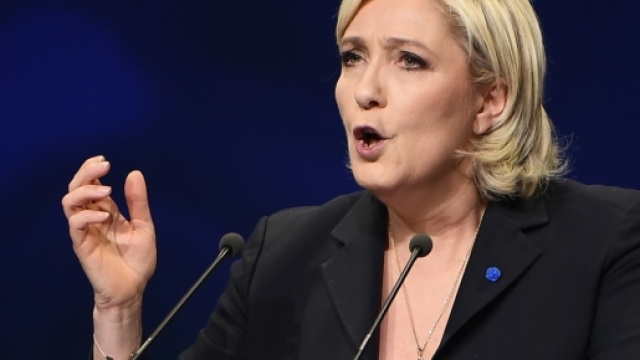 Marine le Pen, pr&eacute;sidente FN opposante n&deg;1 &agrave; Macron
