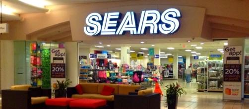 20 more Sears stores are closing down/Photo via Mike Mozart, Flickr