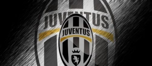 La Juventus prepara i primi colpi per presentarsi come re del mercato.