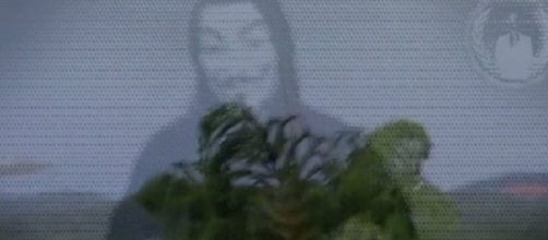 Un fotogramma del video di Anonymous