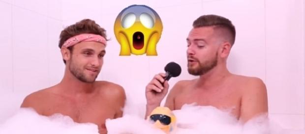 Bastien (MELAA2) tacle violemment Ricardo et Moundir Bastien (MELAA2) tacle violemment Ricardo et Moundir