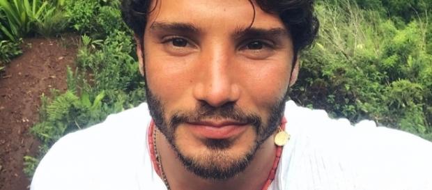 Gossip: Stefano De Martino innamorato di una 'sconosciuta'? Le novità. Gossip: Stefano De Martino innamorato di una 'sconosciuta'? Le novità.