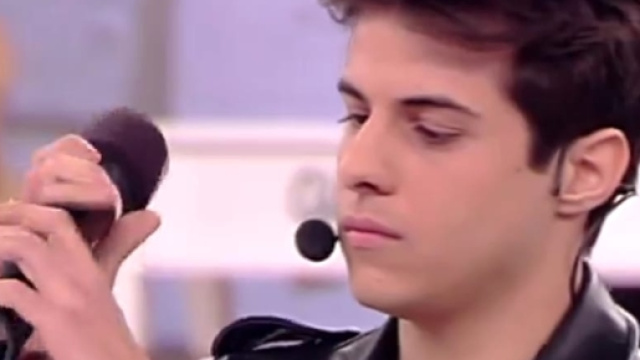 Amici 16, compleanno "agitato" per Mike Bird: si mette in panchina ... - vicenzatoday.it